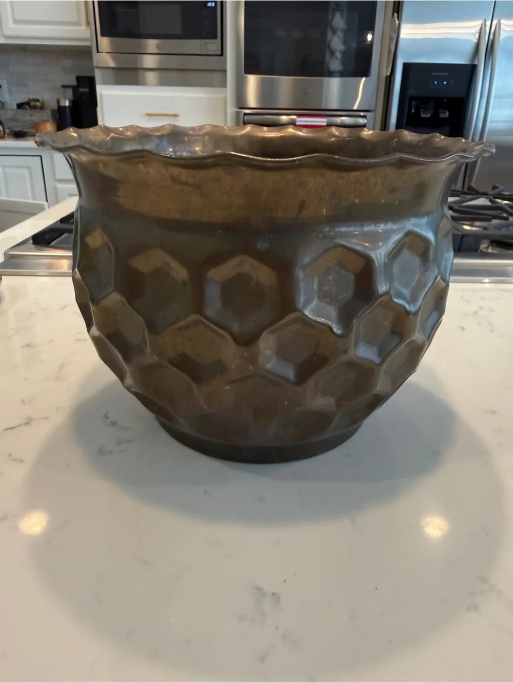 Vintage India Brass Planter Cachepot Hammered Honeycomb Scalloped Rim 10”
